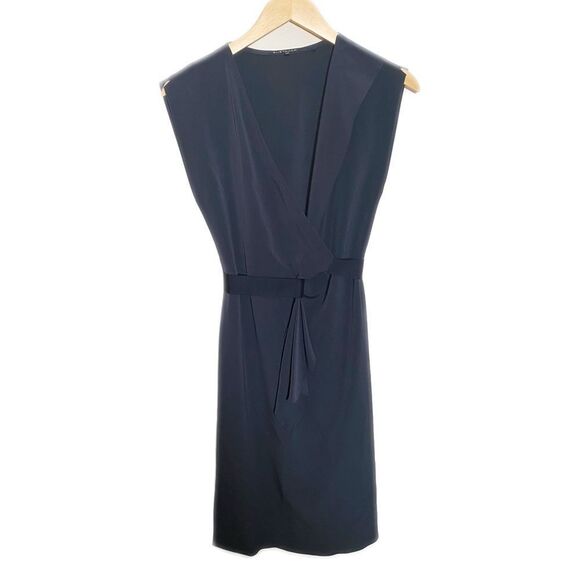 Elie Tahari Dresses & Skirts - Elie Tahari Belted Blue Dress Size 2